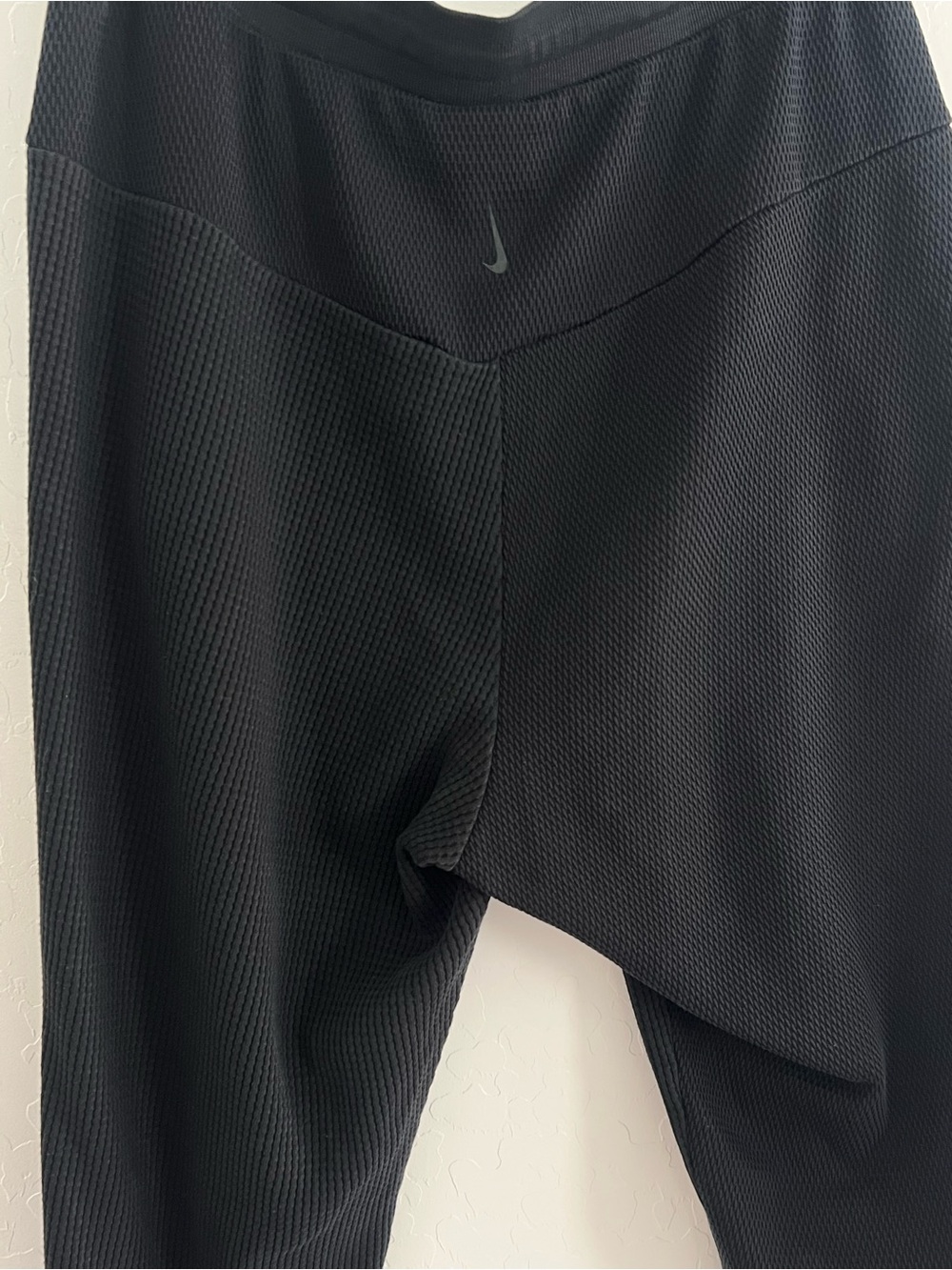 Nike Yoga Luxe Dri-FIT Waffle Knit Joggers - Picture 8 of 12